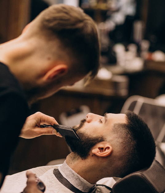 Professional men’s haircut and shave in Stafford TX